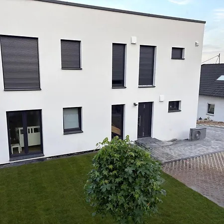 Διαμέρισμα Koelzer Weg Erdgeschoss Mit E-auto Ladestation