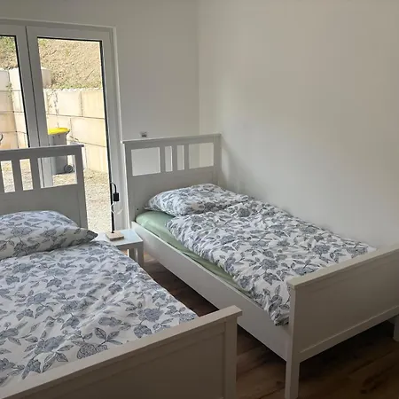 Koelzer Weg Erdgeschoss Mit E-auto Ladestation Birken-Honigsessen