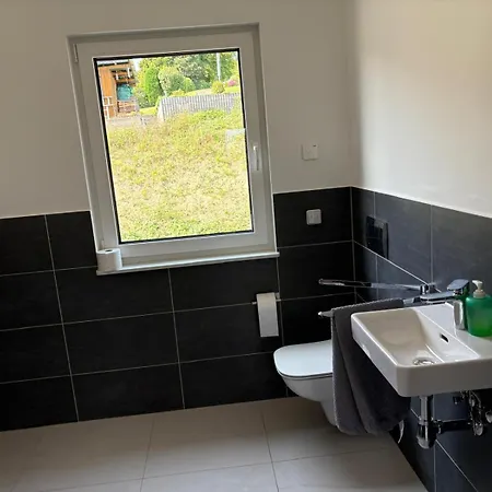 Koelzer Weg Erdgeschoss Mit E-auto Ladestation Birken-Honigsessen