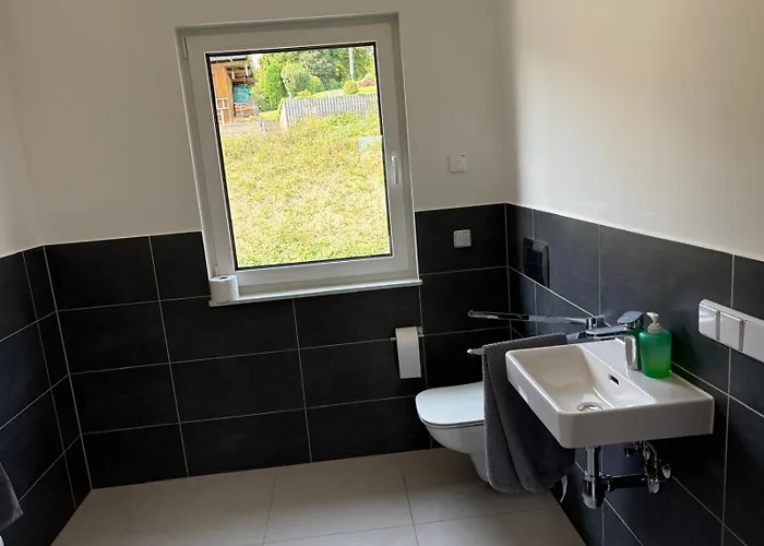 Koelzer Weg Erdgeschoss Mit E-auto Ladestation Birken-Honigsessen